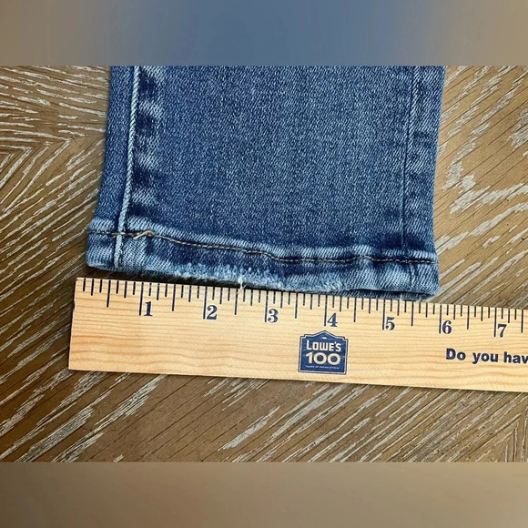 RISEN LOS ANGELES Medium Wash Distressed Jeans Size 5/27 - Picture 5 of 12